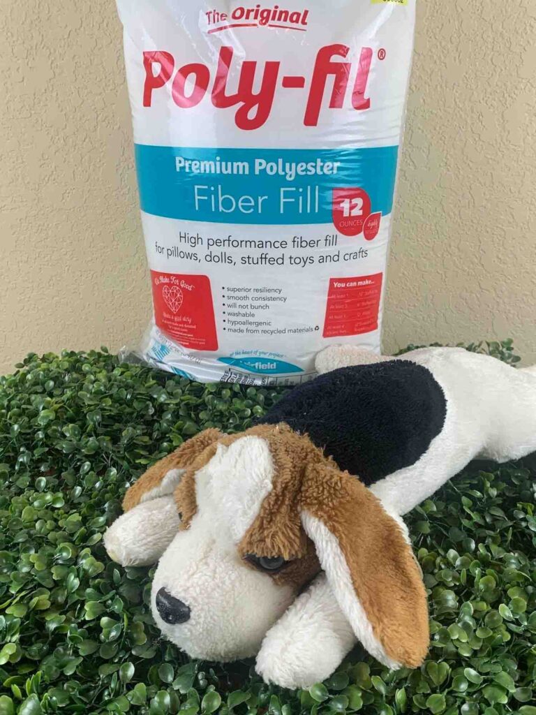 Imbottitura in poliestere di prima qualità accanto al peluche
